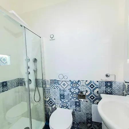 Al Mare Guest house
