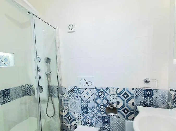 Al Mare בית הארחה