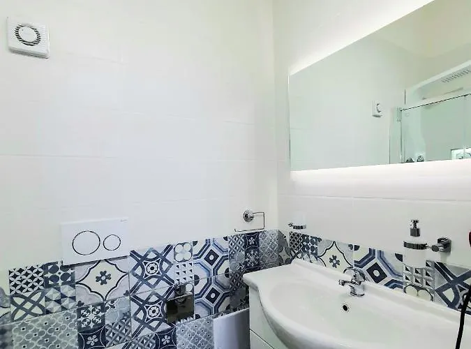 Al Mare בית הארחה