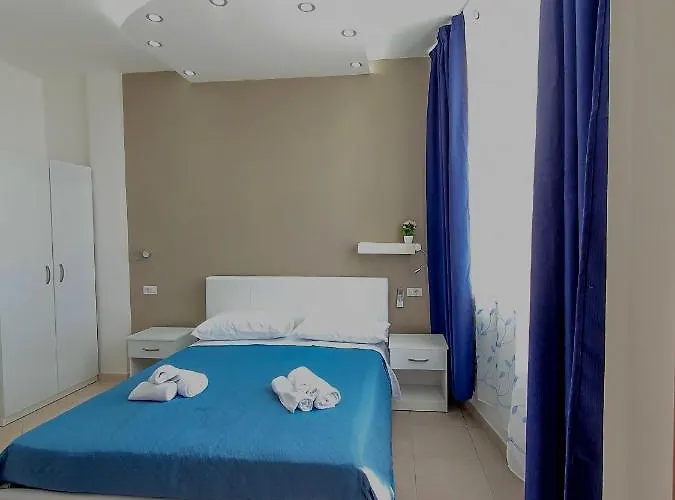 Al Mare בית הארחה